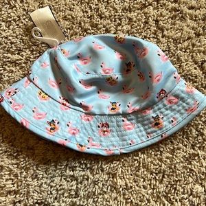 BNWT Nickelodeon Paw Patrol reversible bucket hat for toddler or young child!